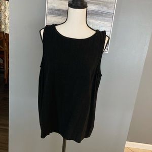 NWT Apricot Lane Black linen button back top